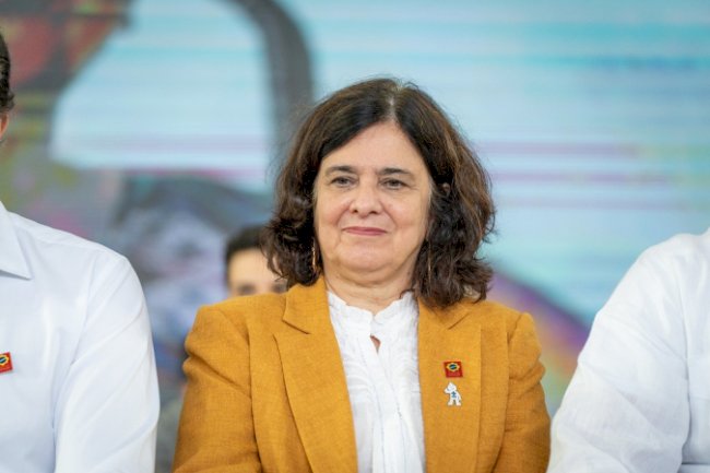 Ministério da Saúde planeja estratégia para ampliar produção da vacina contra dengue